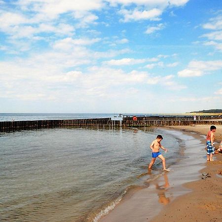 Holiday Resort With Pool, Jaroslawiec Bagian luar foto