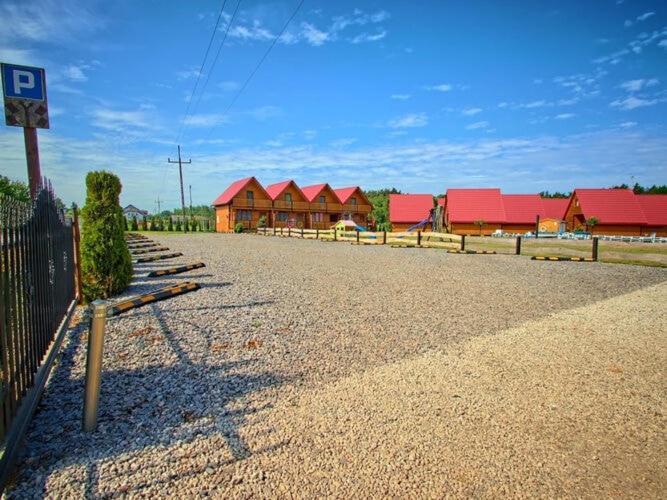 Holiday Resort With Pool, Jaroslawiec Bagian luar foto